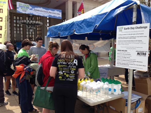 Stop by the Earth Day Challenge booth near Information, or the RideFinders booth to pick up your prize for completing the Earth Day Challenge.